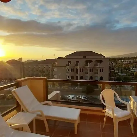 Big Ocean Terrace - Walk To Vistas & Golden Mile