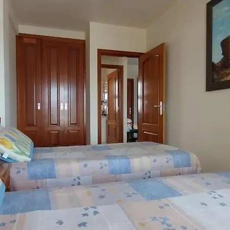 Big Ocean Terrace - Walk To Vistas & Golden Mile