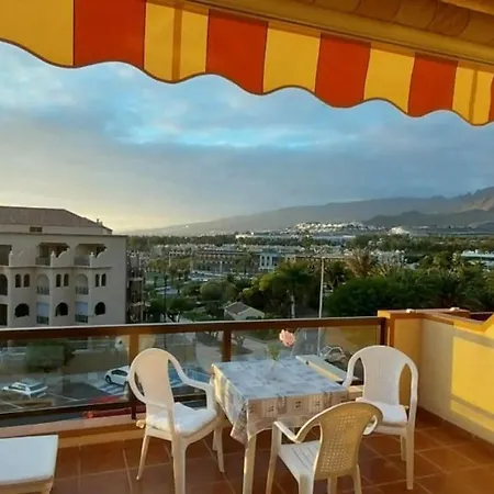 Big Ocean Terrace - Walk To Vistas & Golden Mile