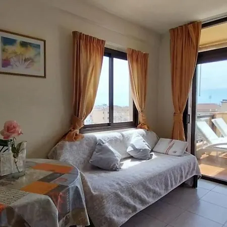 Апартаменты Big Ocean Terrace - Walk To Vistas & Golden Mile